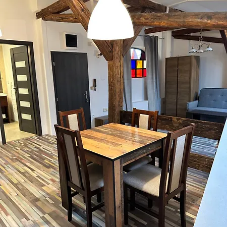 Aparthotel Art Maxim 3*