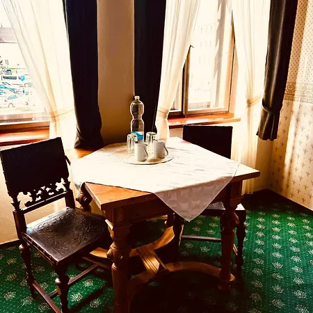 Art Maxim Aparthotel