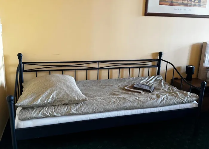 Aparthotel Art Maxim 3*