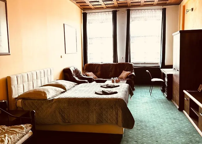 Art Maxim Aparthotel 3*