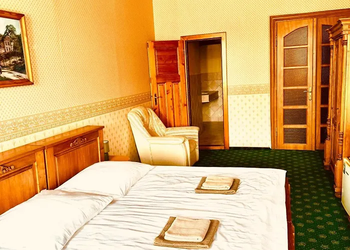 Art Maxim Aparthotel